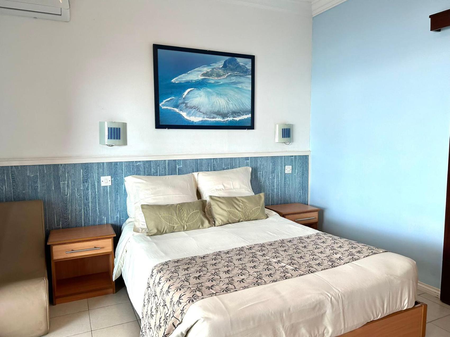 Blue Beryl Guest House Blue Bay Exterior foto