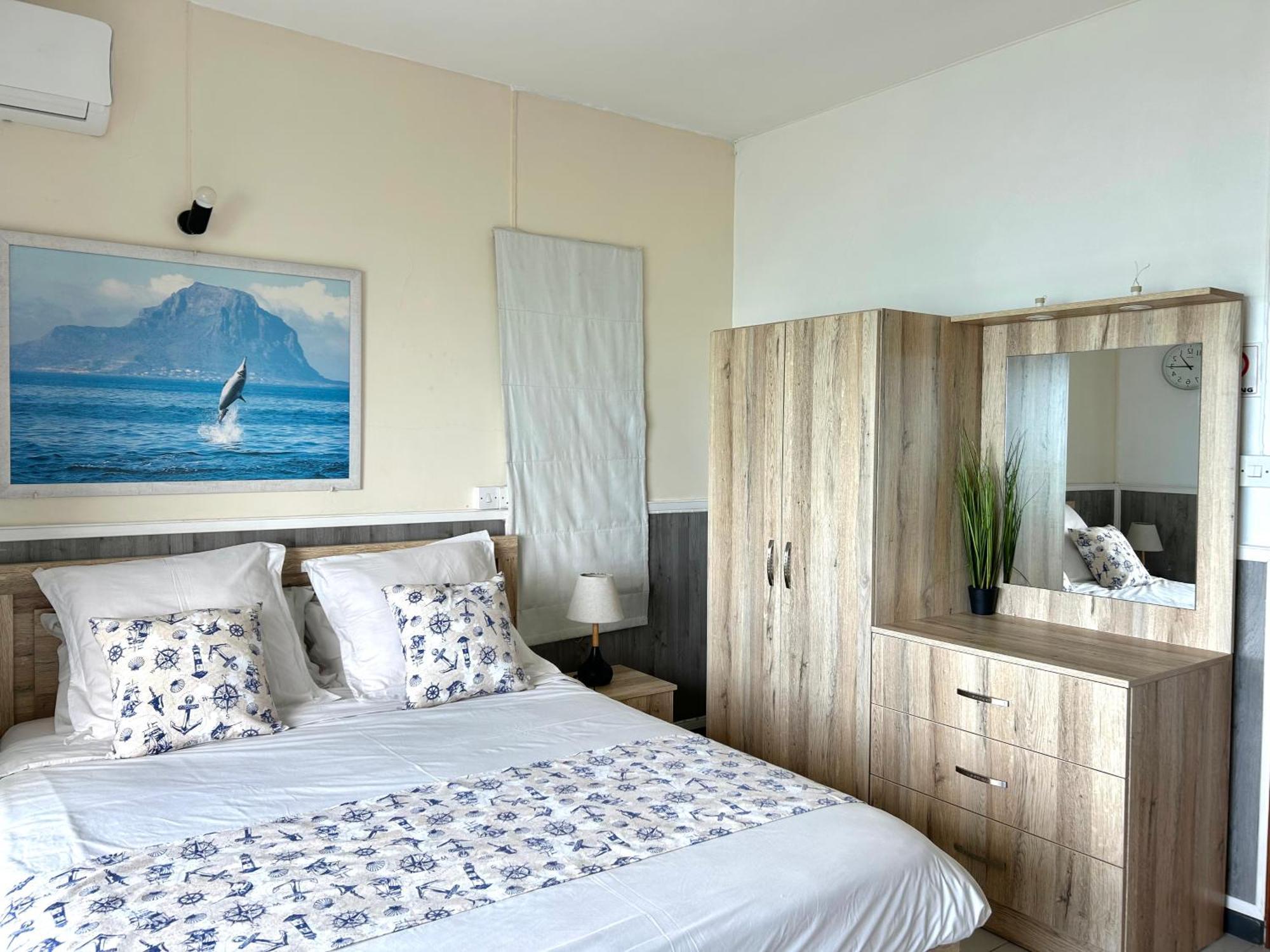 Blue Beryl Guest House Blue Bay Exterior foto